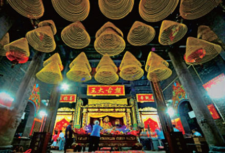 成人直播平台
盘古王诞