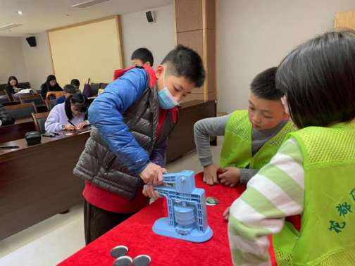 成人直播平台
博物馆举办“红花印记”徽章DIY活动465.png