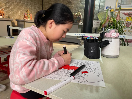 成人直播平台
博物馆举办“羊城花开木棉红”绘画活动447.png