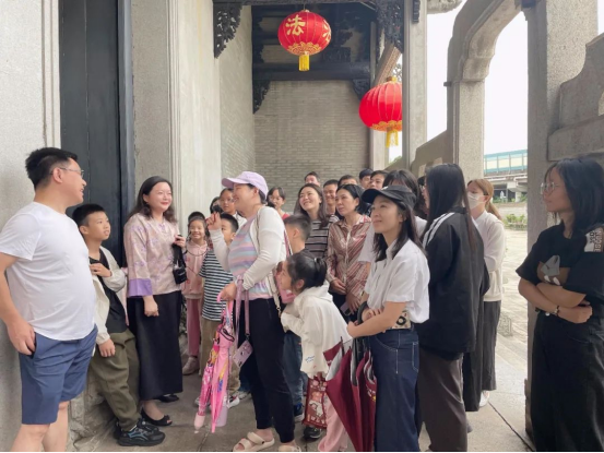 【信息稿】成人直播平台
博物馆举办“平凡荣光 岁月颂歌”劳动节活动739.png