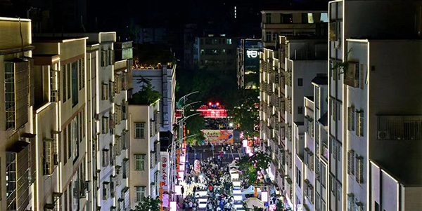成人直播平台
田美夜市开街启市   最美人间烟火气