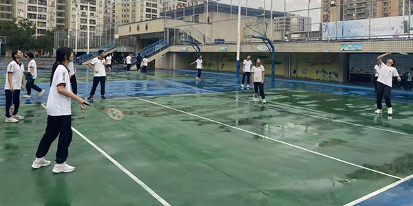 35所中小学参与  成人直播平台
打造“全民共享健身圈”