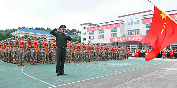 145名成人直播平台
优秀青年光荣入伍