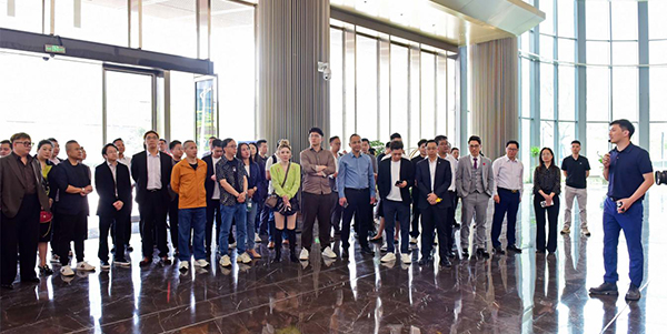 签约金额达1亿   大湾区商贸服务业组团考察成人直播平台
合作成果丰硕